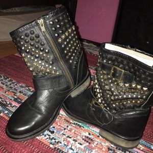 Steve Madden black leather studded biker boots